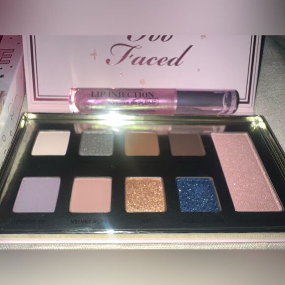 Pop The Cork Makeup Gift Set
Two-Piece Limited Edition Makeup Set- NIB - Picture 8 of 16